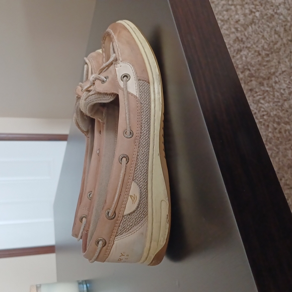 Sperry's - Picture 4 of 5